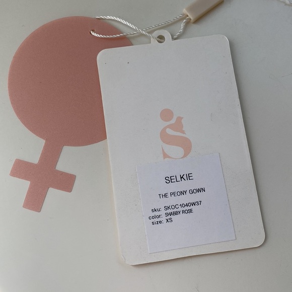 Selkie Peony Gown - Picture 10 of 10